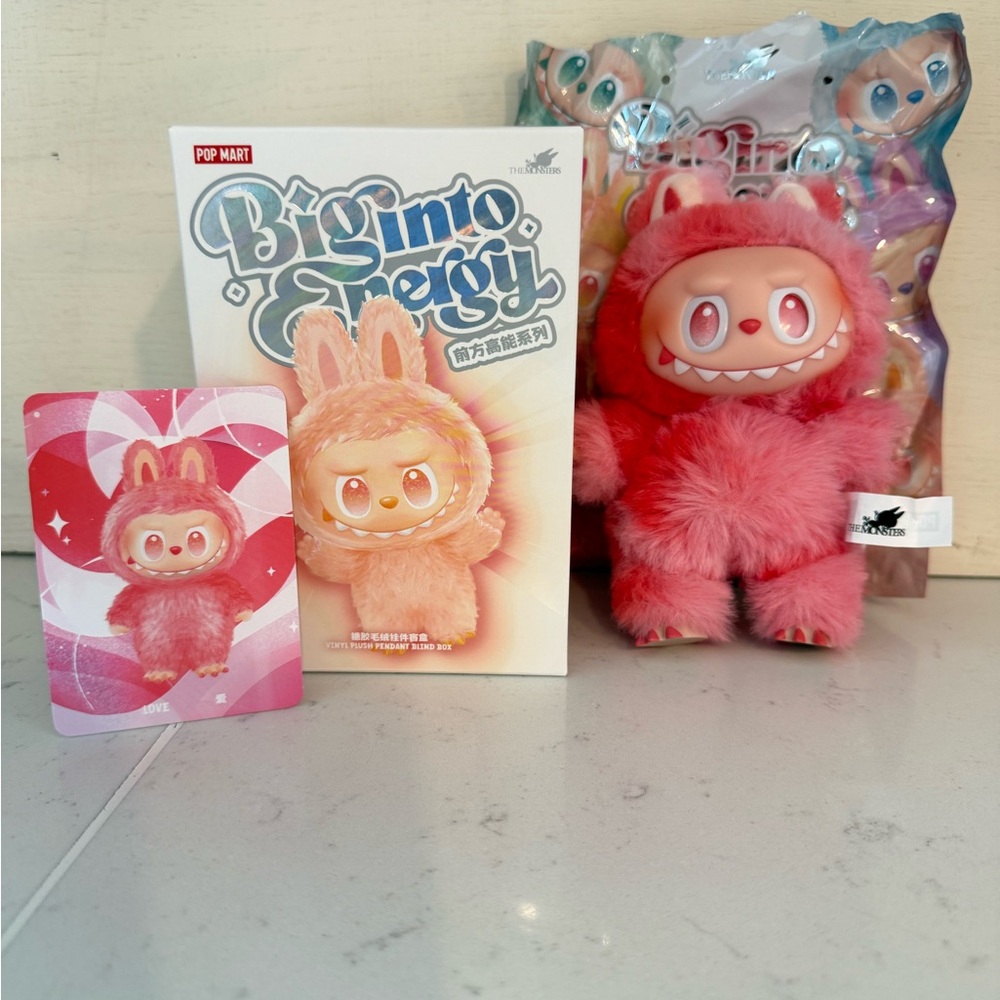 LABUBU MONSTERS Big into Energy Series-Vinyl Plush Pendant: LOVE
